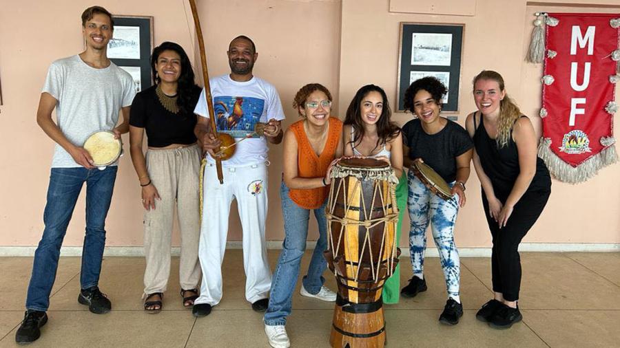 ESL-Languages-Caminhos-Language-Centre-gallery-8