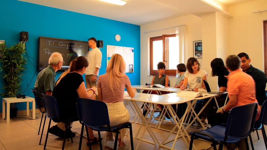 ESL Languages GIGA IH Catania classroom 2