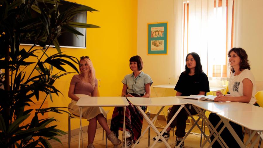 ESL Languages GIGA IH Catania classroom 6