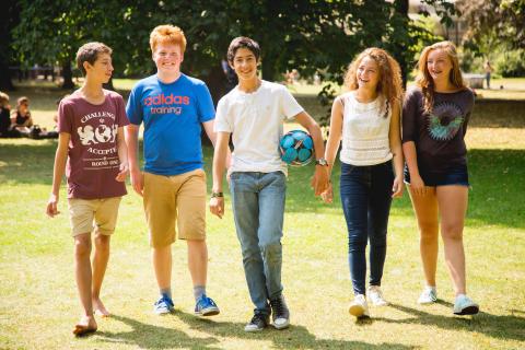 ESL Junior language courses Cambridge summer program 12 17